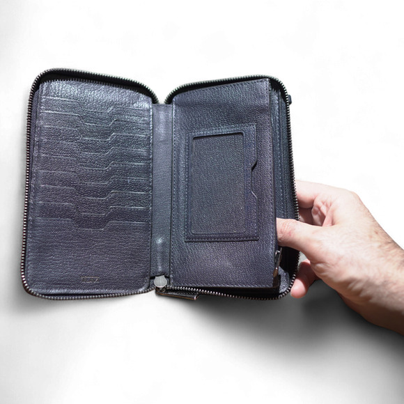 TUMI Phone Holder Wallet w/ Crossbody Strap Navy Leather RFID Gun Metal Hardware - Picture 7 of 12